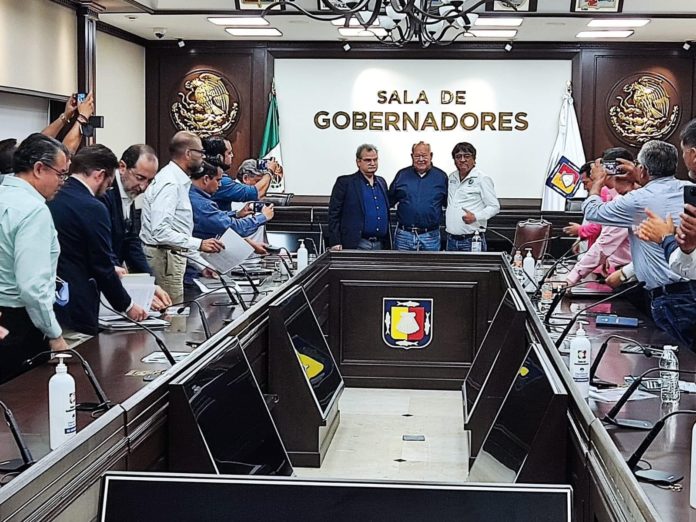 01Diìa Histoìrico para Los Cabos con el registro ante hacienda para la ampliacioìn de la planta desaladora 02