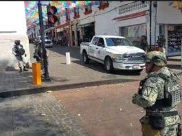 Detienen a siete escoltas de Carlos Manzo; investigan posible ejecución del atacante de 17 años