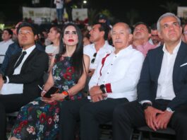 Legisladores federales acompañan el primer informe de gobierno de Christian Agúndez